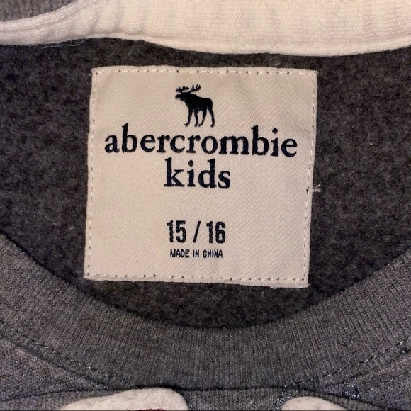 🎈$5 add on. HOST Pick! Youth A&F super soft grey - Picture 3 of 6